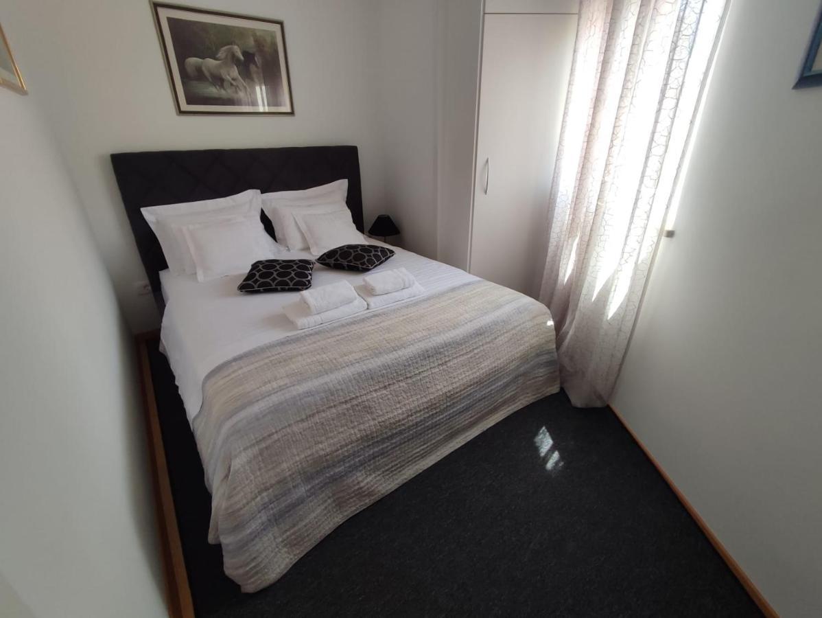 Apartment Sandrica Stomorska Ngoại thất bức ảnh