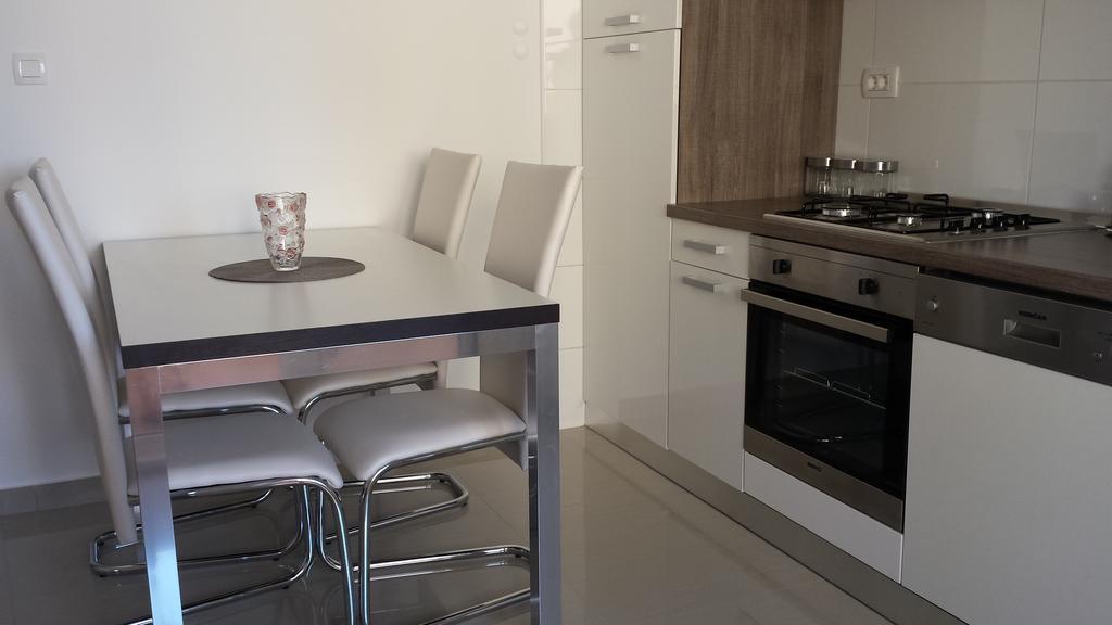 Apartment Sandrica Stomorska Phòng bức ảnh