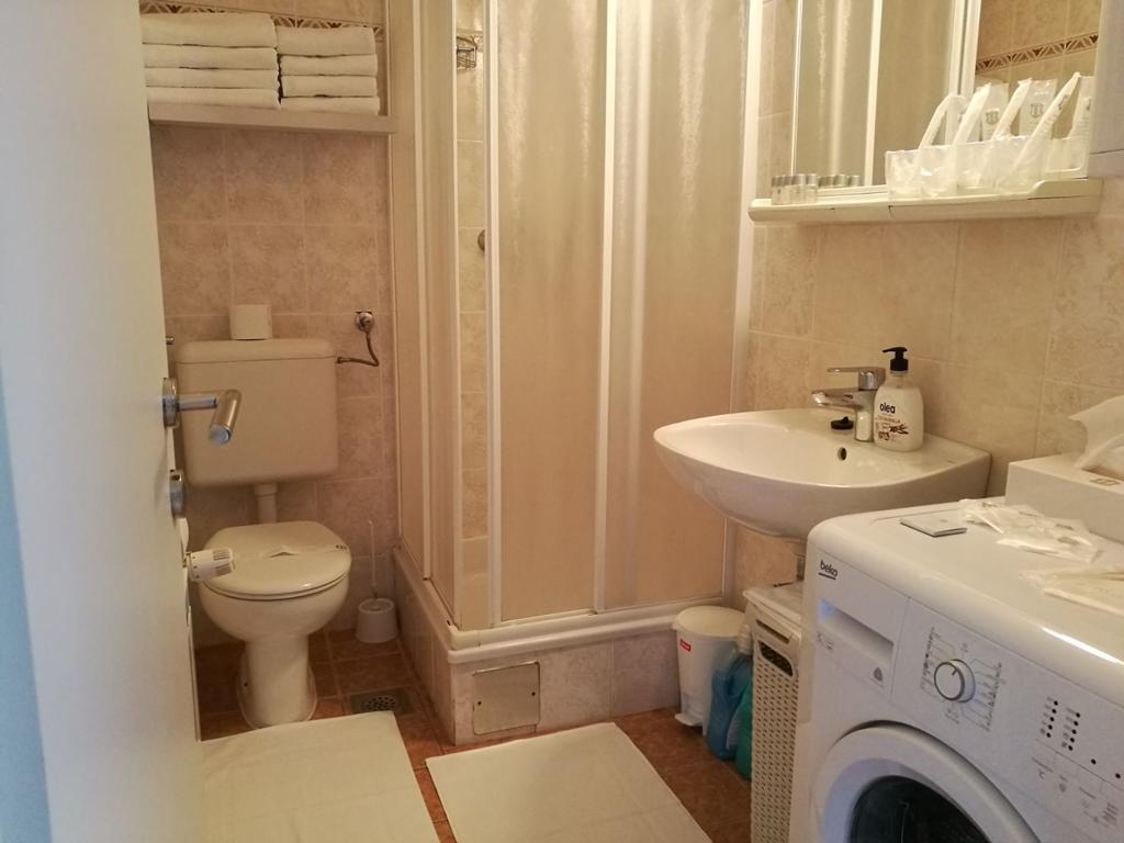 Apartment Sandrica Stomorska Ngoại thất bức ảnh